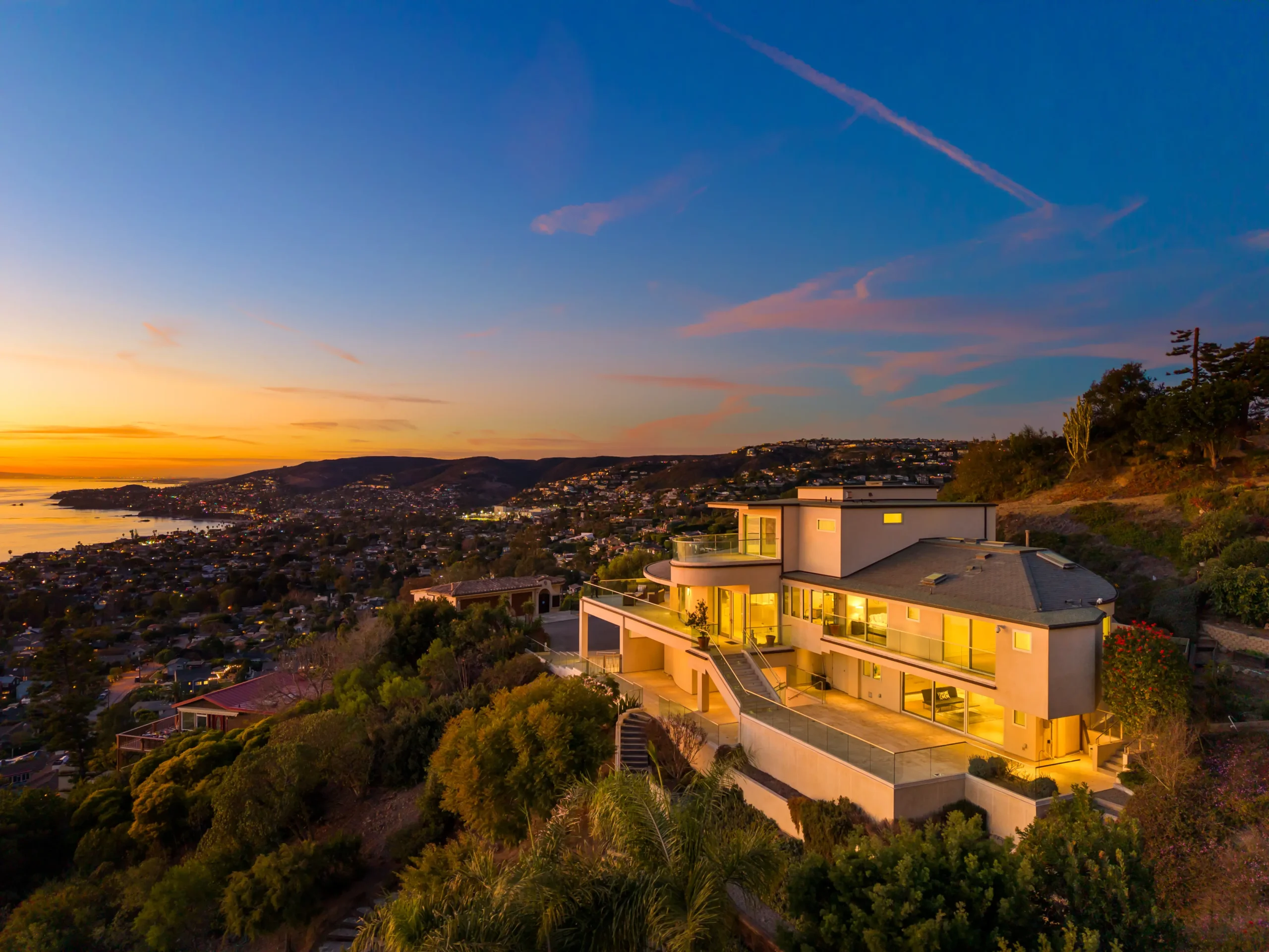 900 Gainsborough Dr, Laguna Beach, CA 92651